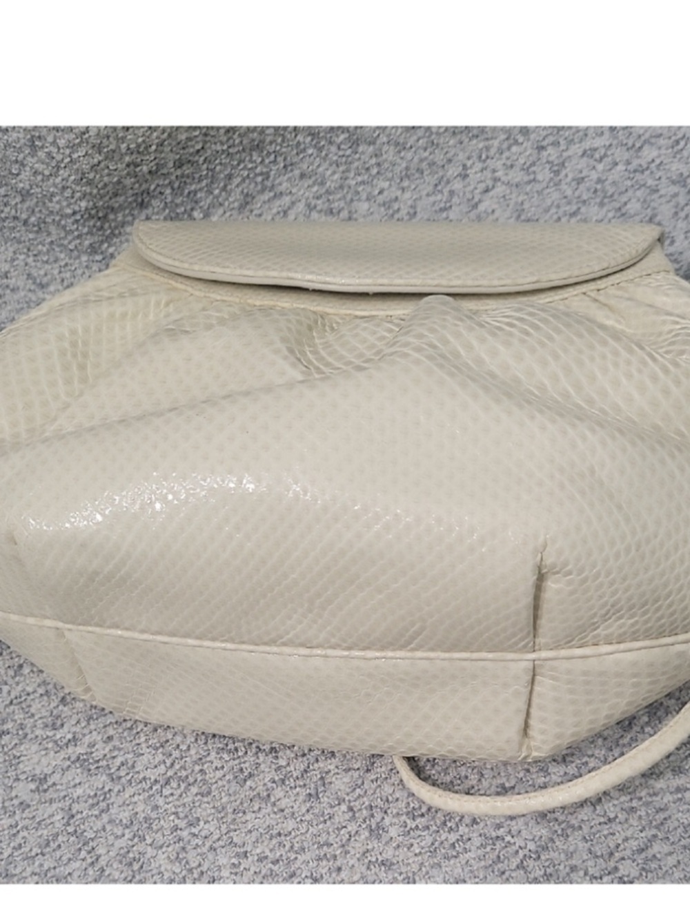 Finesse La Model Vintage Cream Snakeskin Small Crossbody Bag - Picture 5 of 10